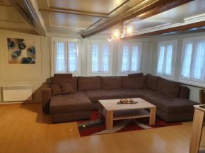 Chalet-Etage Mitten im Dorf